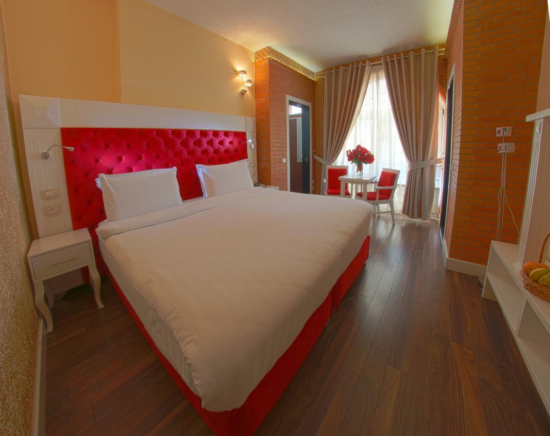 红砖酒店 Shkodër 外观 照片
